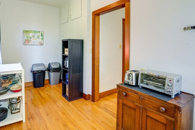 Building Photo - 2739 Ashby Pl
