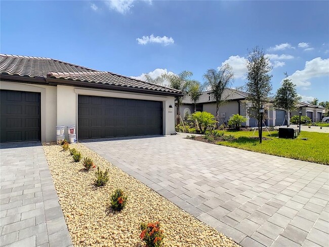 Building Photo - 15925 Clear Skies Pl