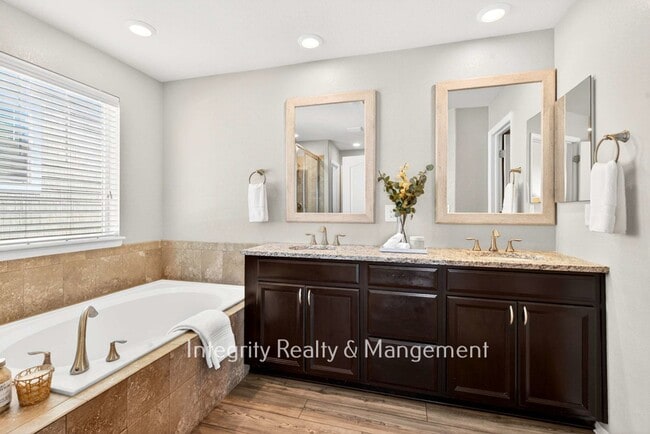 Building Photo - 2571 Ambience Ln