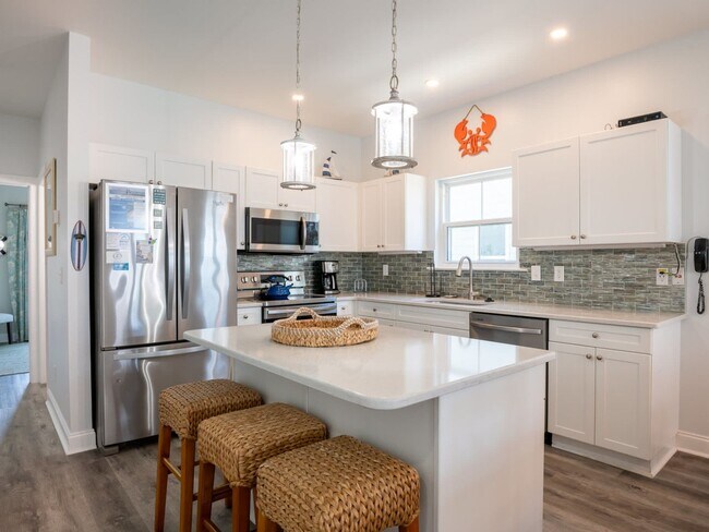 Building Photo - Wright Place Wright Time @ 809 Carolina Beach Ave N #2