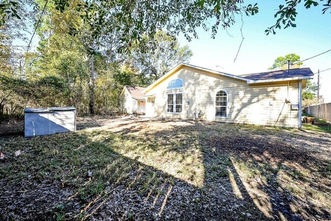 Building Photo - 26824 Victory Ln