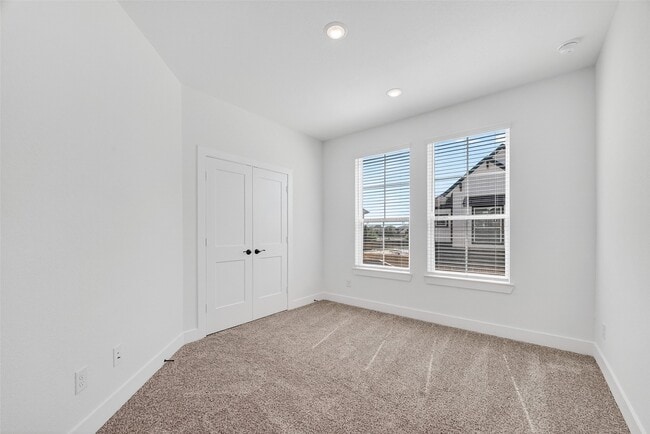 Building Photo - 24011 Breezy Bank Trl