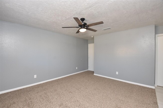 Building Photo - 2711 Goldspring Ln