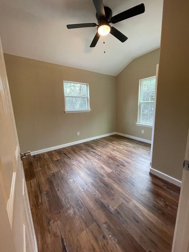 Building Photo - NEW ON MARKET / BRAND NEW HOME