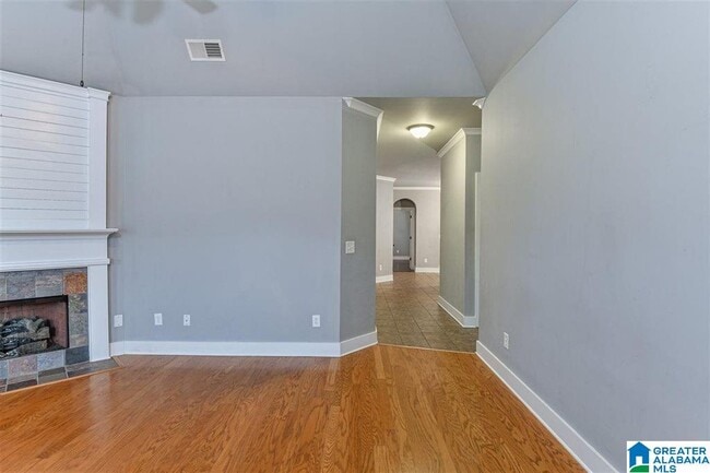 Building Photo - 366 Kingston Cir