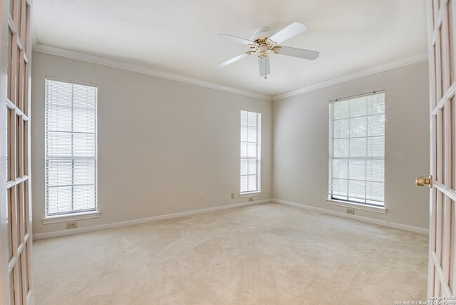 Building Photo - 14823 River Glen N