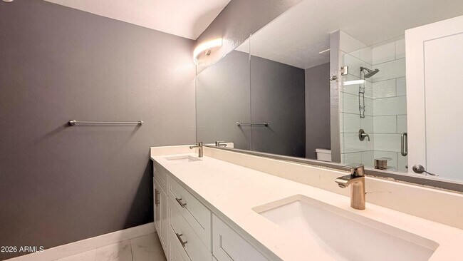 Building Photo - 3919 N 85th St