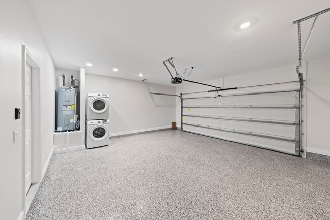 Building Photo - 206 Piper Cv