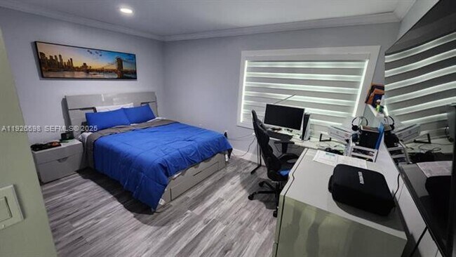 Building Photo - 11521 SW 80th Terrace