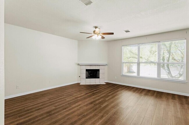 Building Photo - 3112 Burks Ln