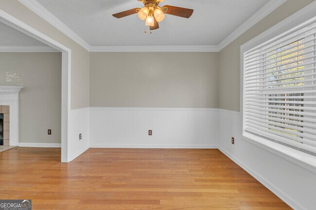 Building Photo - 1555 Hardin Ave