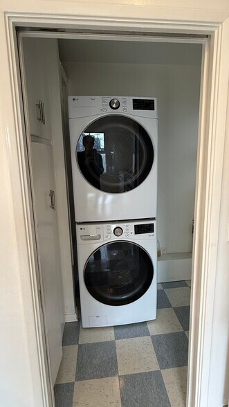 Laundry - 710 Pacific Avenue