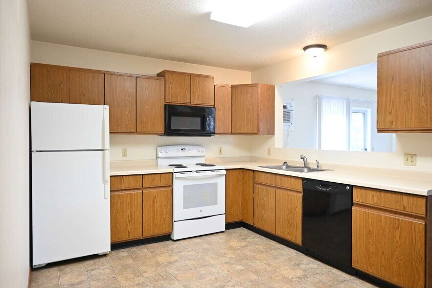 Building Photo - 1409 River View Ave