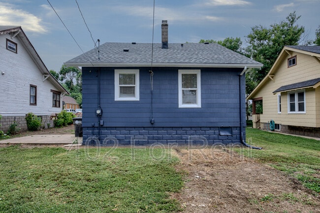 Building Photo - 4938 Erskine St