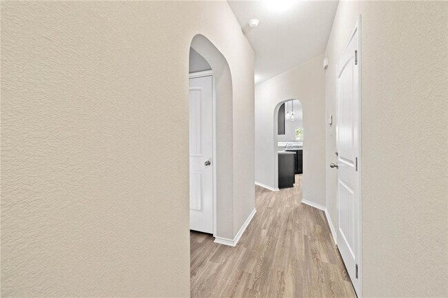 Building Photo - 16708 Black Kettle Dr