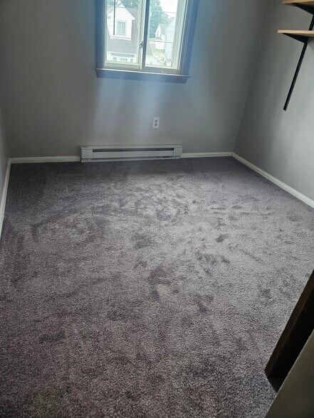 Building Photo - 30 Enfield St