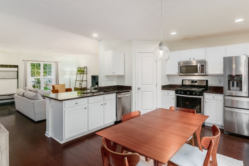 Building Photo - 6177 Needletail Rd