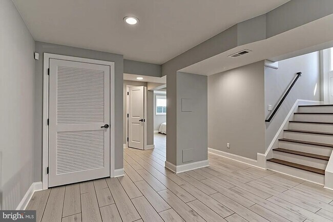 Building Photo - 415 Ritchie Pkwy