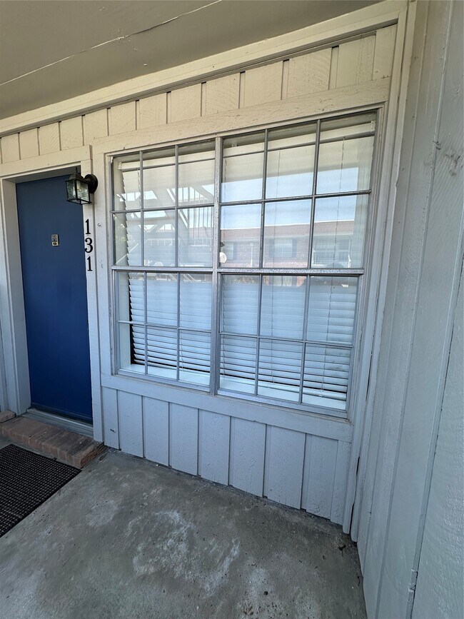 Building Photo - 2350 Bering Dr