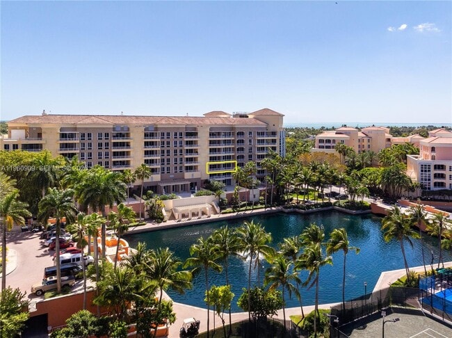 Building Photo - 765 Crandon Blvd