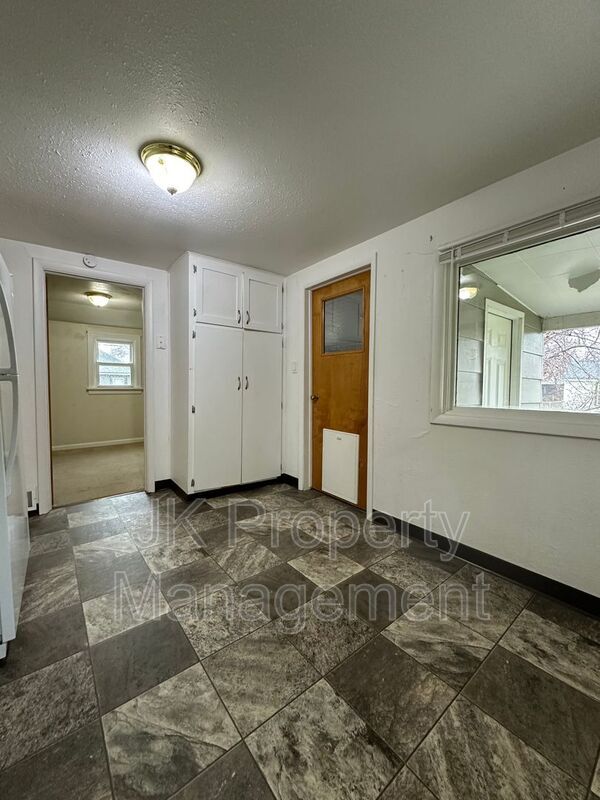 Building Photo - 2111 7th Ave N