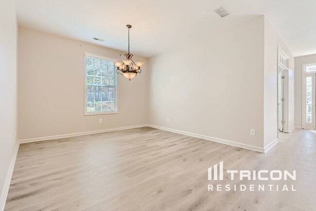 Building Photo - 129 Keswick Manor Dr