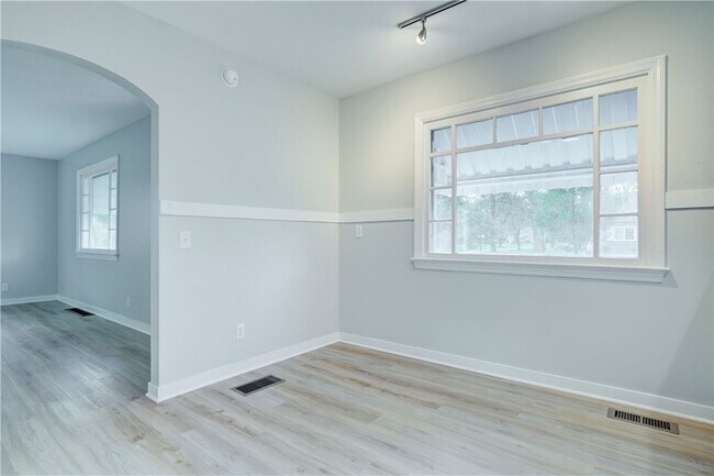 Building Photo - 146 Prospect St
