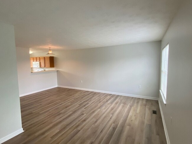 Building Photo - Great City Condo with 2 Primary Suites!