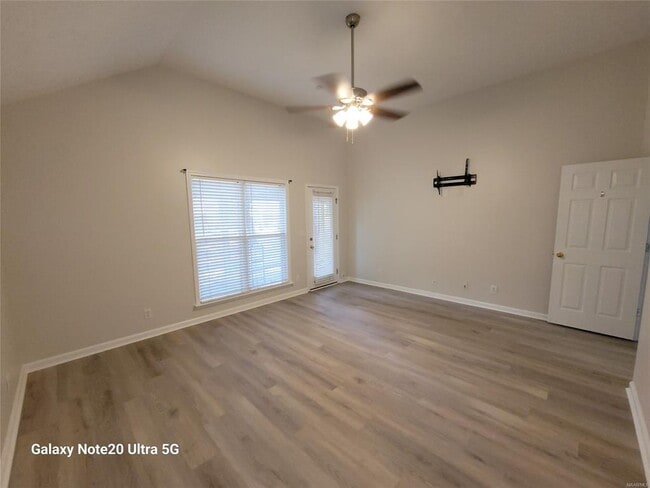 Building Photo - 6404 Deerwood Pl