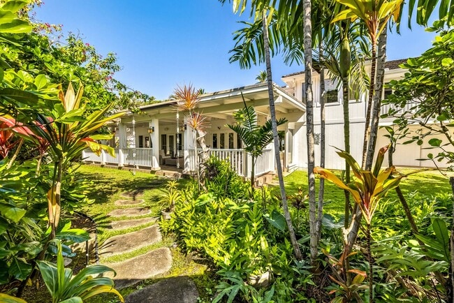 Building Photo - Stay Longterm in the Heart of Lanikai