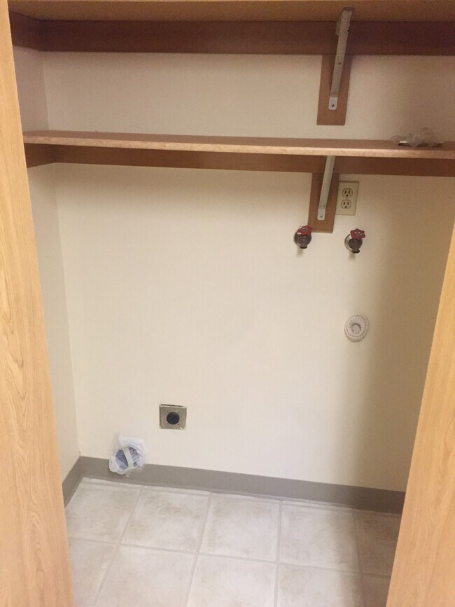 Building Photo - 2817 SW Multnomah Blvd