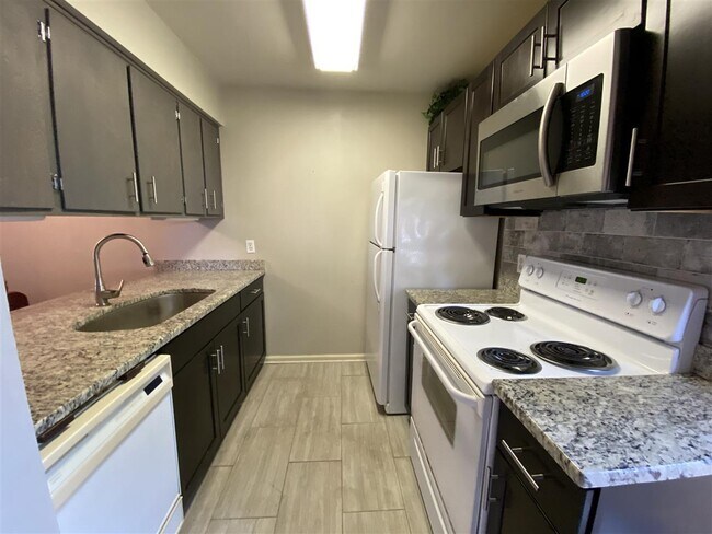 Building Photo - 2265 Green Timbers Trail
