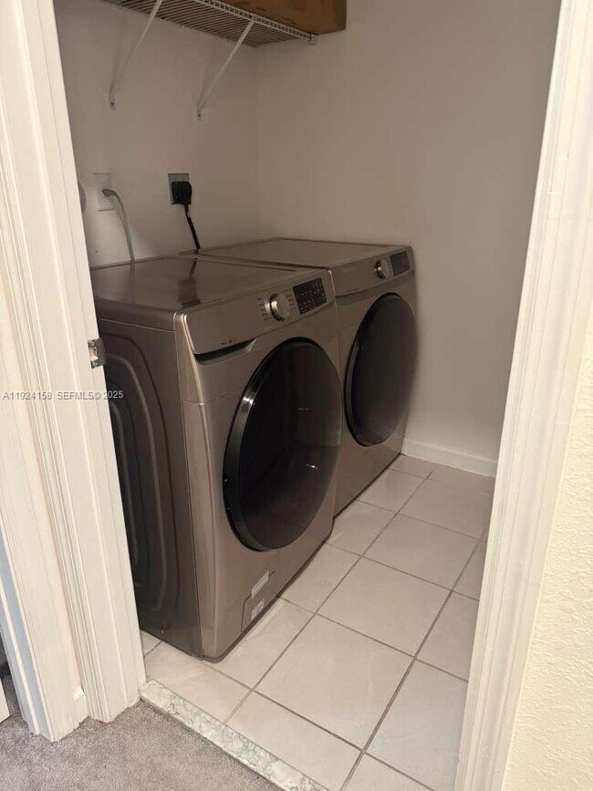 Building Photo - 25253 SW 107th Ct