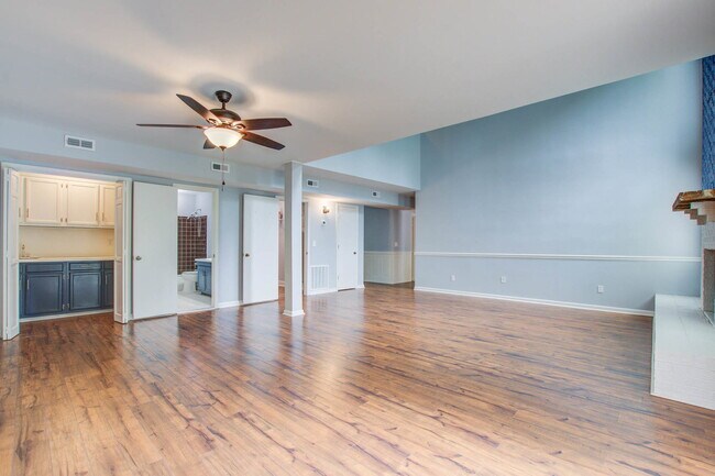 Building Photo - 1506 Ventura Pl