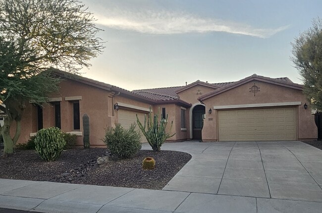 Building Photo - 12528 W Milton Dr