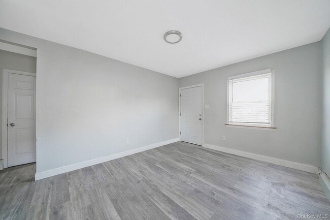 Building Photo - 110 2nd Ave