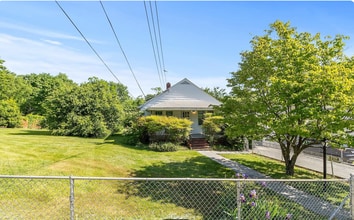 Building Photo - 3304 Clayborne Ave