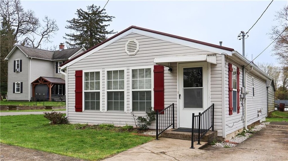 Primary Photo - 12189 Shady Ave