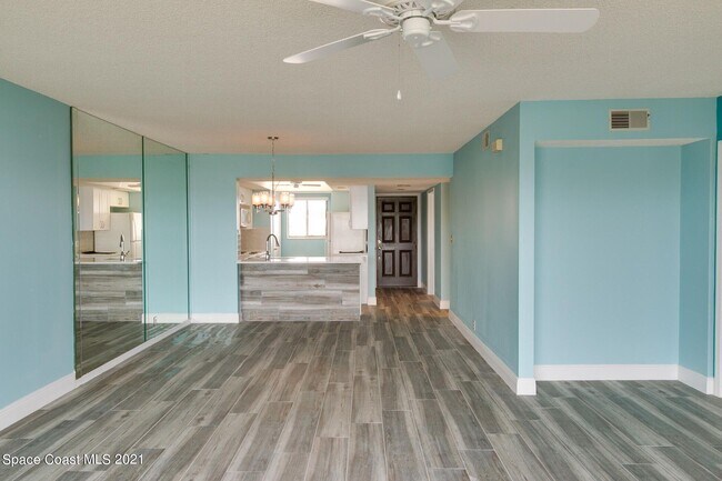 Building Photo - 3873 S Banana River Blvd