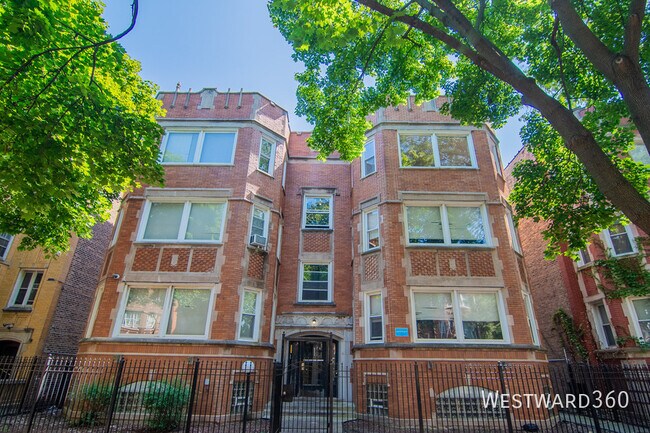 Primary Photo - 7831 S Kingston Ave