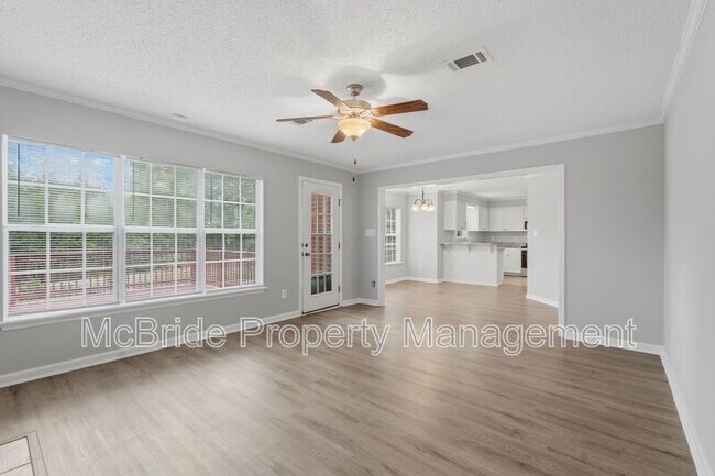 Building Photo - 827 Sonora Cir