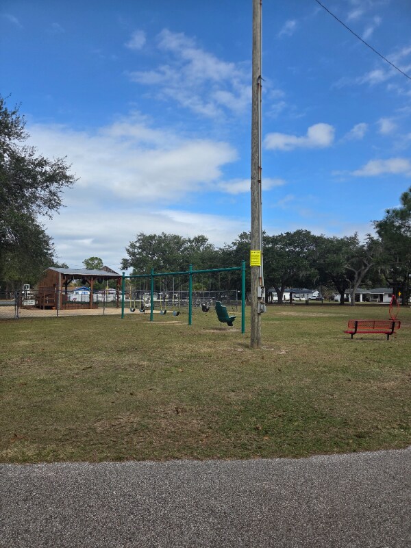 Building Photo - 1100 E Canal St