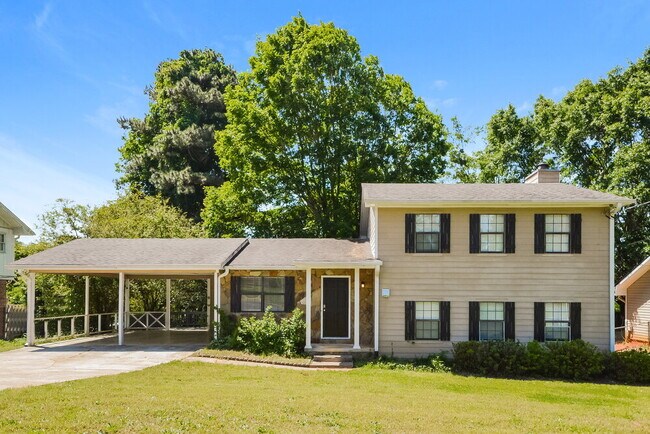 Building Photo - 1731 Underwood Dr SE