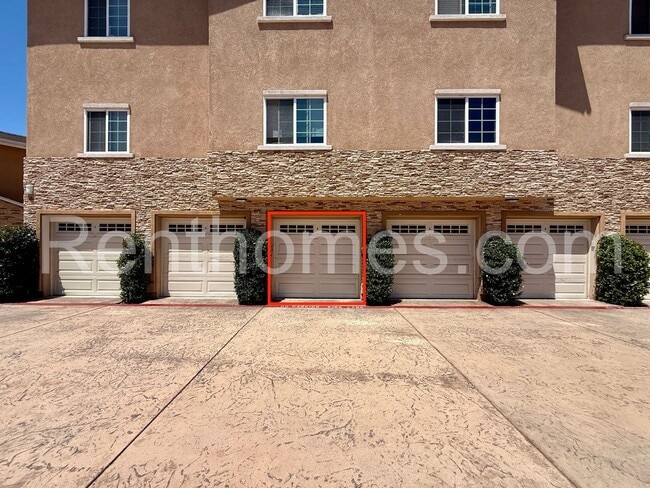 Building Photo - 7056 Fulton St