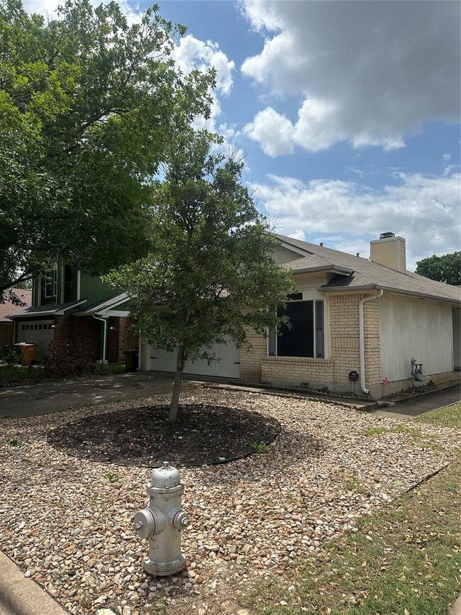 Building Photo - 12900 Widge Dr