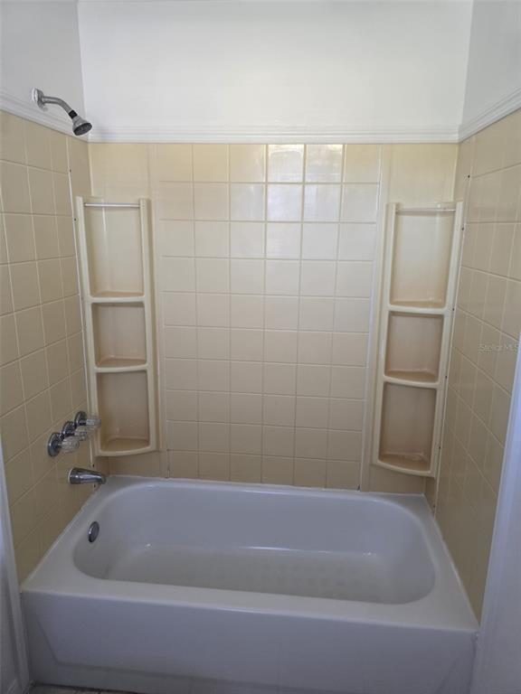 Building Photo - 701 W Beresford Rd