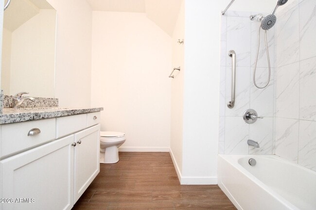 Building Photo - 2511 W Queen Creek Rd