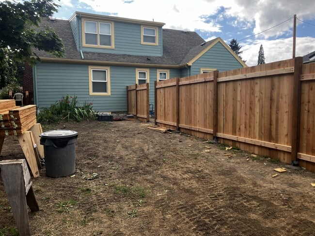 Building Photo - 10744 SE 29th Ave