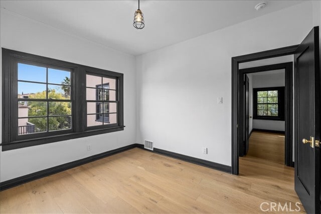 Building Photo - 1118 S Highland Ave