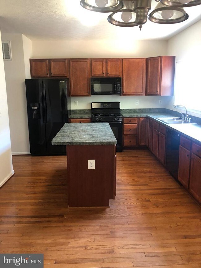 Building Photo - 111 Sand Dollar Cove